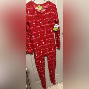 Peanuts Women's Snoopy Ugly Sweater Design One Piece Footless Pajama Large $50